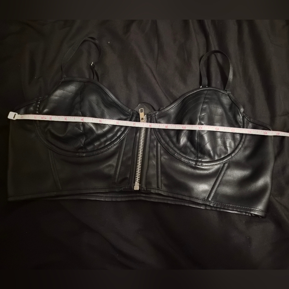 (SOLD) Dollskill Bra & Garter - Picture 3 of 4
